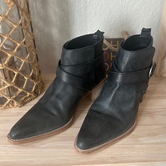 Free People Back Loop Ankle Boot - Picture 1 of 9